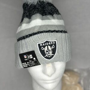 Raiders New Era Raiders Black and Gray Beanie NWT